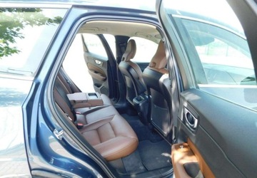 Volvo XC60 II Crossover D4 190KM 2019 Volvo XC 60 z Gwarancja Skora Model 2020r 2.0 Diesel 190KM, zdjęcie 9