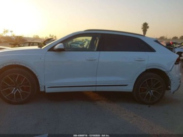 Audi Q8 2023 Audi Q8 Premium Plus 55 Tfsi Quattro Tiptronic 2023 3.0 Benzyna 335KM, zdjęcie 2