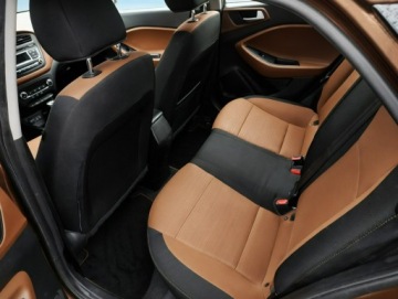 Hyundai i20 II Coupe 1.2 MPI 84KM 2016 Hyundai i20 1.2 84KM,Podgrzewane fotele i kierowni, zdjęcie 8