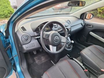Mazda 2 II Hatchback 3d Facelifting 1.3 MZR 75KM 2012 Mazda 2 Klimatyzacja Serwisowany Garażowany Stan, zdjęcie 11