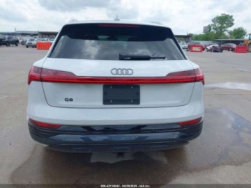 Audi Q8 2024 Audi Q8 E-Tron Premium Plus Quattro 2024 Elektryczny 402KM, zdjęcie 4