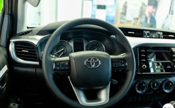 Toyota Hilux VIII Pojedyncza kabina Facelifting 2.4 D-4D 150KM 2024 Toyota Hilux Toyota Hilux 2.4 D-4D Double Cab DLX 4x4 2.4 Diesel 150KM, zdjęcie 18
