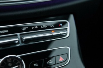 Mercedes Klasa E W213 Limuzyna 2.0 220d 194KM 2016 Mercedes-Benz Klasa E E220d Salon Polska Autotrade Mercedes-Benz 2.0, zdjęcie 30