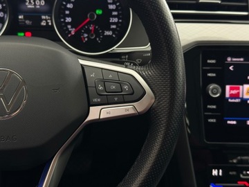 Volkswagen Passat B8 GTE Variant Facelifting 1.4 TSI Plug-In-Hybrid 218KM 2022 Volkswagen Passat GTE / 1 właściciel / Salon Polsk, zdjęcie 20