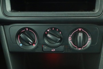 Volkswagen Polo V Hatchback 5d 1.2 60KM 2010 VW Polo 1.2 12V, zdjęcie 9