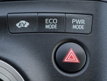 Toyota Prius III Hatchback 1.8 HSD 136KM 2011 Toyota Prius 1.8 VVT-i HSD, Salon Polska, zdjęcie 19