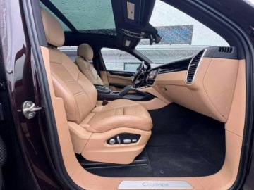 Porsche Cayenne III 2021 Porsche Cayenne 2021 PORSCHE CAYENNE 3.0 Benzyna 335KM, zdjęcie 5