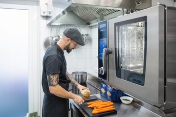 PIEC RATIONAL ICOMBIPRO XS 6-2/3+ MONTAŻ