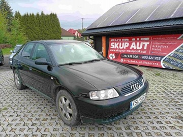 Audi A3 8L Hatchback 1.6 i 102KM 2001 Audi A3 1.6 01r