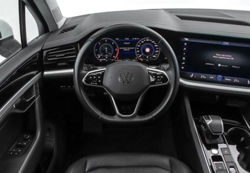 Volkswagen Touareg III SUV 3.0 V6 SCR TDI 231KM 2022 Volkswagen Touareg 3.0 TDI 231KM Tiptronic, Reflektory LED Matrix, Kamera, zdjęcie 15