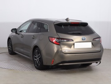 Toyota Corolla XII TS Kombi 1.8 Hybrid 122KM 2019 Toyota Corolla 1.8 Hybrid, Salon Polska, zdjęcie 3