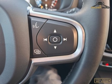 Volvo V60 II  2022 Volvo V60 2,0 B3 mild hybrid 163KM panorama navi elektryka led hak alu opl, zdjęcie 16