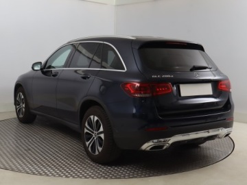 Mercedes GLC C253 SUV Facelifting 2.0 200d 163KM 2021 Mercedes GLC GLC 200 d 4MATIC, Salon Polska, zdjęcie 3