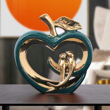 Современная керамическая статуя с декоративными фруктами