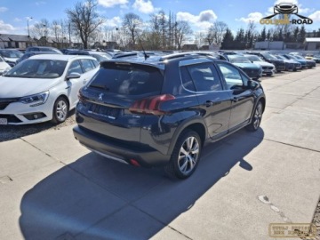 Peugeot 2008 I SUV Facelifting 1.2 PureTech 110KM 2016 Peugeot 2008 1,2 110KM klimatronik apnorama alu navi elektryka oplacony, zdjęcie 5