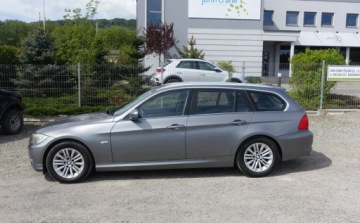 BMW Seria 3 E90-91-92-93 Touring E91 2.0 316d 115KM 2010 BMW Seria 3 316d 116KM LIFT Potwierdzony przebieg Zero korozji Klimatronik, zdjęcie 7