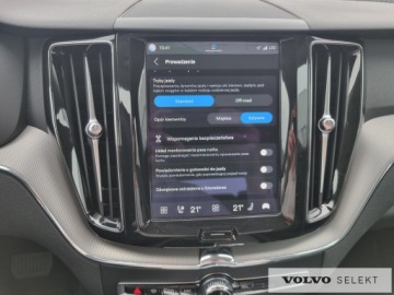 Volvo XC60 II 2023 Volvo XC 60 FV23 Plus Dark B4 B 197KM ACC BLIS Ele, zdjęcie 24