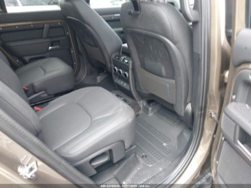 Land Rover Defender IV (L663) 2025 Land Rover Defender 130 P300 S 2025 3.0l 3.0 Benzyna 296KM, zdjęcie 12
