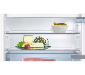 BOSCH KUL15ADF0 Холодильник с морозильной камерой
