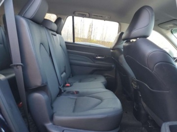 Toyota 2024 Toyota Grand Highlander XLE 2024 2.4l 2.4 Benzyna 265KM, zdjęcie 11