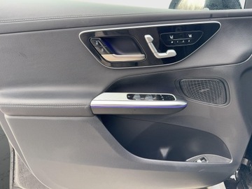 Mercedes GLC C254/X254 Coupe 2.0 220d 197KM 2025 Mercedes-Benz GLC 220 220d 4Matic Coupé Pakiet AMG, zdjęcie 18