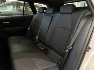 Toyota Corolla XII TS Kombi Facelifting 2.0 Hybrid Dynamic Force 196KM 2022 Toyota Corolla Comfort + Tech + Style / Kamera cof, zdjęcie 11