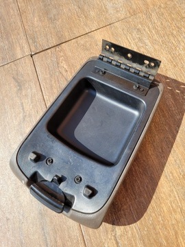 JEEP CHEROKEE KJ LOKETNÍ OPĚRKA ŠEDÝ KŮŽE