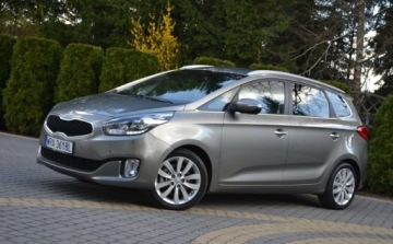Kia Carens IV Minivan 1.7 VGT CRDi 141KM 2015 Kia Carens Kia Carens 1.7 CRDi Business Line 7os 7DCT 1.7 Diesel 141KM, zdjęcie 4