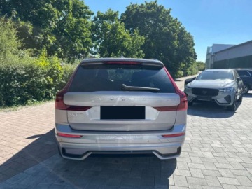 Volvo XC60 II 2026 VOLVO XC60 B5 AWD Plus Dark Suv 2.0 (250 KM) 2026, zdjęcie 2