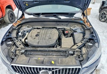 Volvo XC60 II 2022 Volvo XC 60 Auta z USA - Zapytaj o wiecej ofert 2.0 Benzyna 197KM, zdjęcie 2