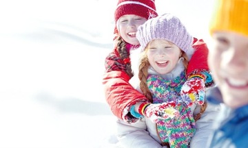 ДЕТСКИЕ ПЛАСТИКОВЫЕ САНКИ, ПРОЧНАЯ СТАЛЬНАЯ ФИТИНГА, РАЗДВИЖНЫЕ