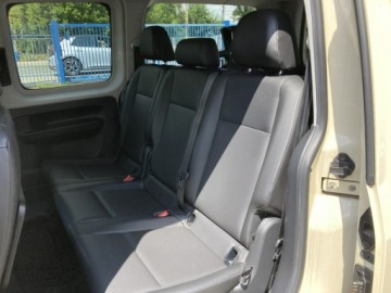 Volkswagen Caddy IV Kombi Maxi 2.0 TDI SCR BlueMotion Technology 102KM 2017 Volkswagen Caddy Niepełnosprawnych inwalida, zdjęcie 11