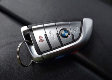 BMW X5 G05 M SUV 4.4 M50i 530KM 2020 BMW X5 M 2020r., M50i, 4.4L, od ubezpieczalni 4.4 Benzyna 530KM, zdjęcie 13