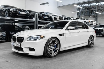 BMW Seria 5 F10-F11 M5 Limuzyna 4.4 V8 560KM 2014 BMW M5 LCI 560 KM. Idealna. Bezwypadkowa. FV 23%.