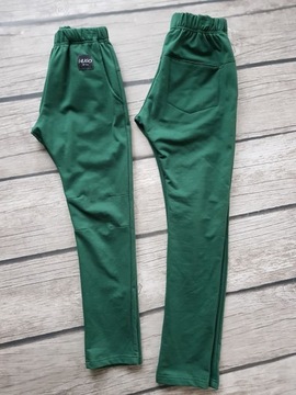 Spodnie 140 146 chłopięce dresowe HUGO zielone