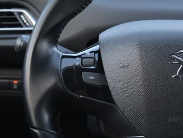 Peugeot 308 II SW Facelifting 1.5 BlueHDI 130KM 2018 Peugeot 308 1.5 BlueHDi, Salon Polska, Serwis ASO, zdjęcie 15