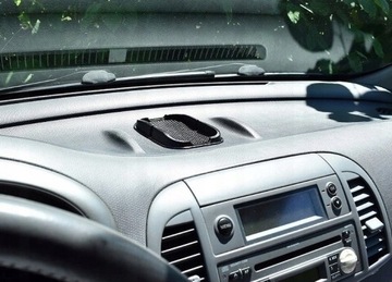 КОВРИК ПРОТИВОСКОЛЬЗЯЩИЙ В АВТОМОБИЛЬ ДЛЯ ТЕЛЕФОНА