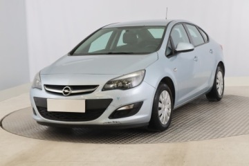 Opel Astra J Sedan 1.4 Turbo ECOTEC 140KM 2018 Opel Astra 1.4 T LPG, Salon Polska, Serwis ASO, zdjęcie 1