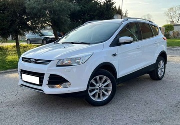 Ford Kuga II SUV 2.0 TDCi 180KM 2015 Ford Kuga Ford Kuga 2.0 TDCi 4x4 Titanium