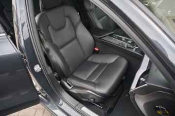 Volvo V60 II  Kombi 2.0 D3 150KM 2019 V60 SKÓRZANA TAPICERKA PODGRZEWANE FOTELE EL. KLAPA FULL LED VIRTUAL, zdjęcie 30