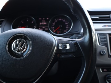 Volkswagen Passat B8 Variant 2.0 TDI BlueMotion SCR 150KM 2017 VW Passat 2.0 TDI, Salon Polska, Navi, Klima, zdjęcie 16