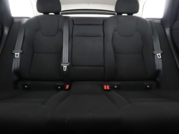 Volvo XC60 II 2021 Volvo XC 60 FV23% Momentum automat B4 AWD navi PDC, zdjęcie 17