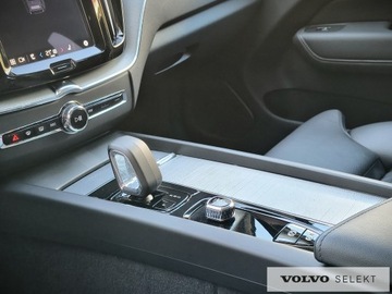 Volvo XC60 II 2025 Volvo XC 60 B5 B AWD Plus Dark Aut. Panorama, BLIS, zdjęcie 24