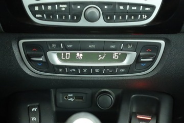 Renault Grand Scenic II Grand Scenic 1.6 dCi S&amp;S eco2 130KM 2011 Renault Grand Scenic 1.6 dCi, 7 miejsc, Navi, zdjęcie 9