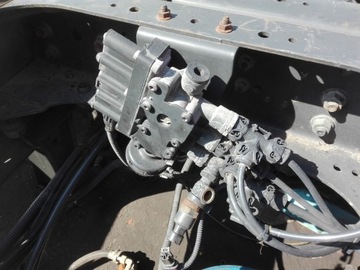 ZAWÓR PODUSZEK ECAS IVECO STRALIS HI-WAY 150 ZŁ