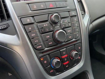 Opel Astra J GTC 1.4 Turbo ECOTEC 120KM 2014 Opel Astra Opel Astra 1.4T Tempomat Bez Korozji Drugi Komplet Kol 1.4, zdjęcie 28