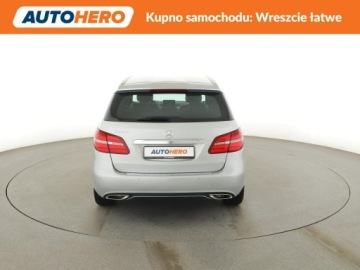 Mercedes Klasa B W246 Sports Tourer Facelifting 1.5 180 d 109KM 2017 Mercedes B 180 automat full LED navi klima, zdjęcie 5
