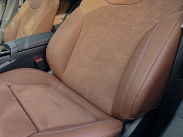 Mercedes CLA C118/X118 Coupe Facelifting 1.3 200 163KM 2025 MERCEDES-BENZ CLA 200 AMG Line Sedan 1.3 (163KM) 2025, zdjęcie 9