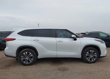 Toyota Highlander III 2023 Toyota Highlander 2023r., Xle, 2.4L, od ubezpieczalni 2.4 Benzyna 269KM, zdjęcie 7