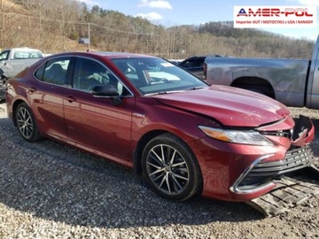 Toyota Camry IX 2021 Toyota Camry 2021, 2.5L, HYBRID, XLE, od ubezp...